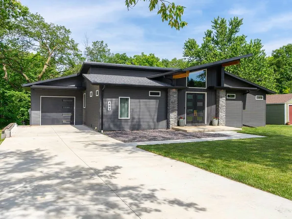 400 Peach St, Washington, IL 61571