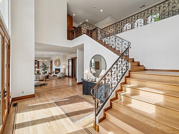 2nd image of 33 Somerset Rd