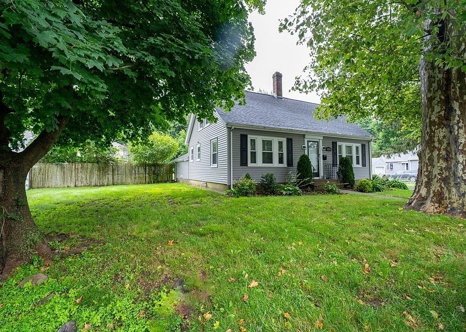 923 Hancock St, Abington, MA 02351 Zillow