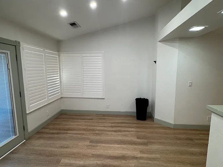 2211 N Pinkham St — Photo 10