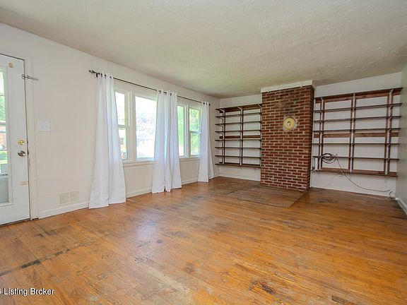 2nd image of 413 Ecchappe Ln