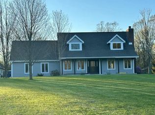 7009 Forseth Ct, West Bend, WI 53090