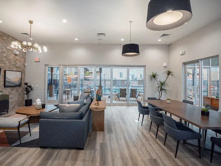 Inspiration Apartments — Photo 32