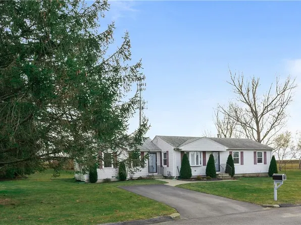 105 Tower Rd, West Warwick, RI 02893