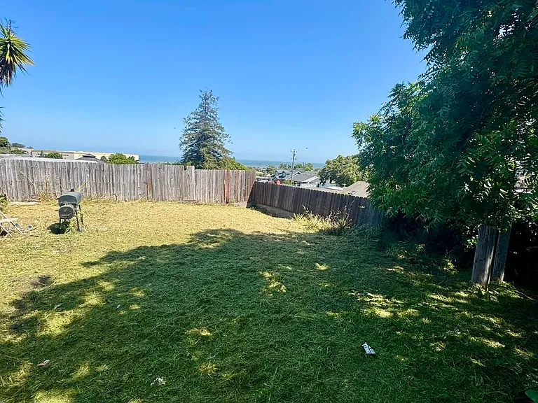 297 Christine Dr — Photo 4