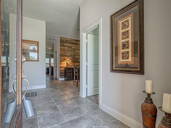 4th image of 10905 Aledo Ln