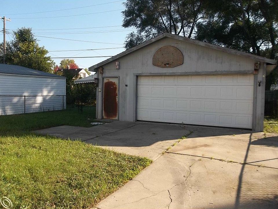 2nd image of 3545 23rd St