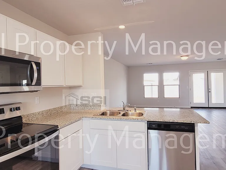 2025 E Velvet Pl — Photo 16