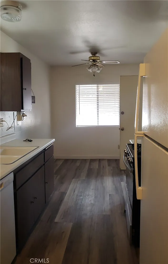 2 bed, 827 sqft, $1,625 — Photo 4