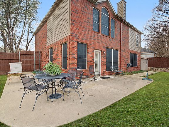 5th image of 2403 Pinehurst Ct