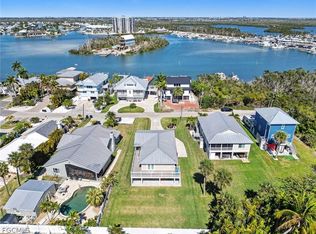 942 Prescott St, Fort Myers Beach, FL 33931