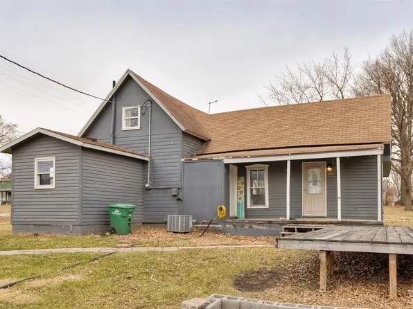 300 2nd St NE, Mitchellville, IA 50169