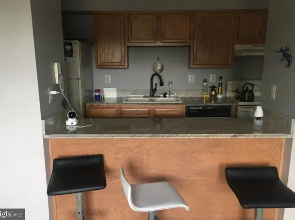 700 Heather Ridge Dr #M-13m, Frederick, MD 21702