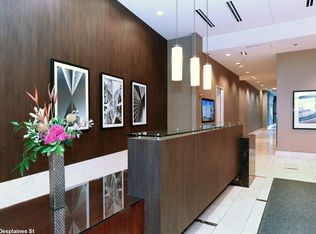 359 N Desplaines St #627, Chicago, IL 60661