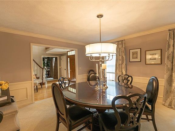 3rd image of 6333 Rockledge Dr