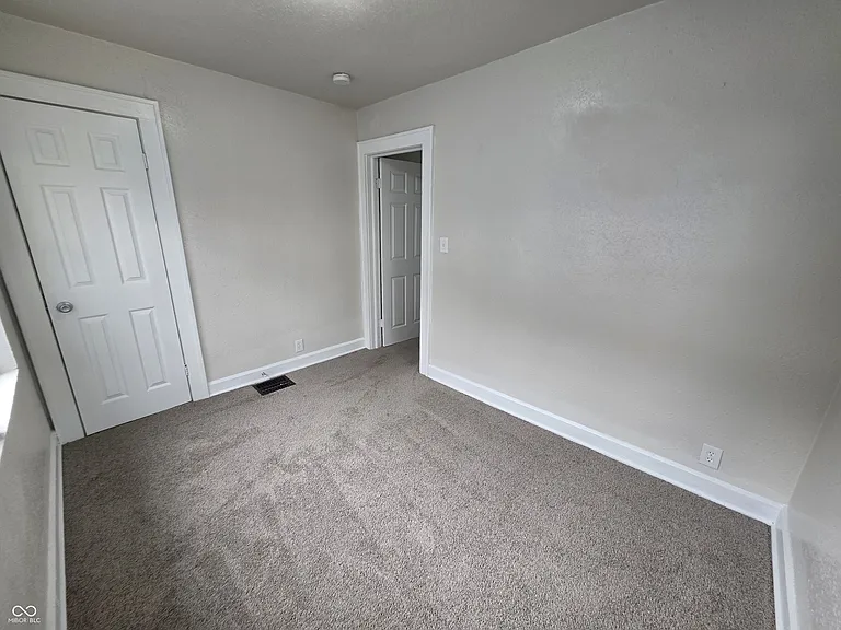 1117 N Tuxedo St — Photo 9