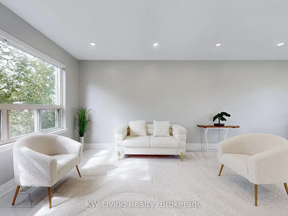 251 McConvey Dr