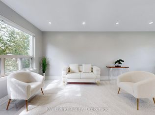 251 McConvey Dr, Richmond Hill, ON L4C 3K1