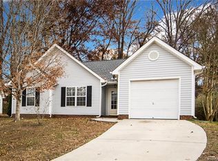 824 Silver Ct, Charlotte, NC 28217