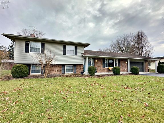 3rd image of 51 Sunny Ln