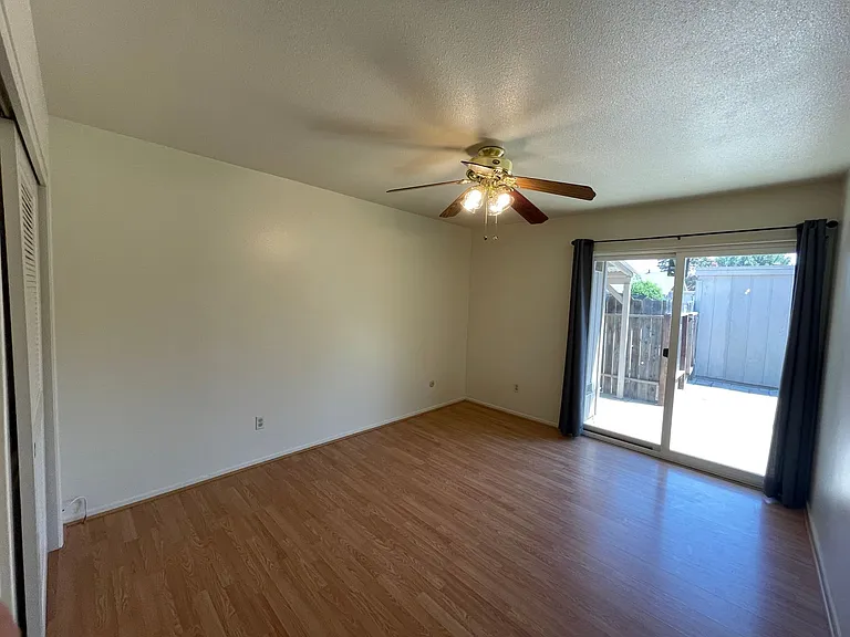 617 W Granger Ave #34 — Photo 16