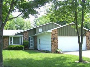 35949 Mildred St, North Ridgeville, OH 44039