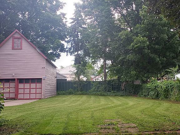 2nd image of 72 S Lake St