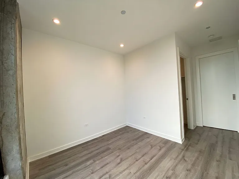 1118 W Patterson Ave — Photo 4