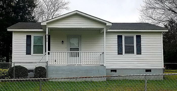 1st image of 1824 McGuire St