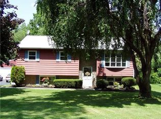 79 Bitting Rd, Alburtis, PA 18011