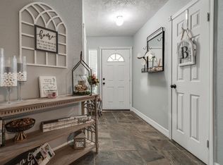 12222 River Bend Dr, Mont Belvieu, TX 77523