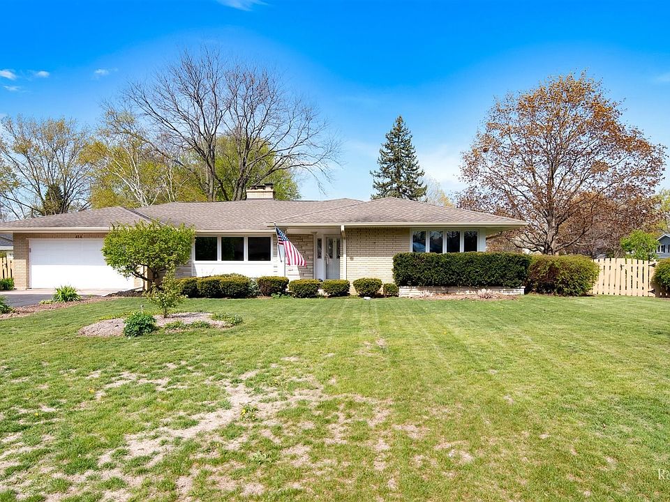 Welcome to 414 Pleasant Drive!