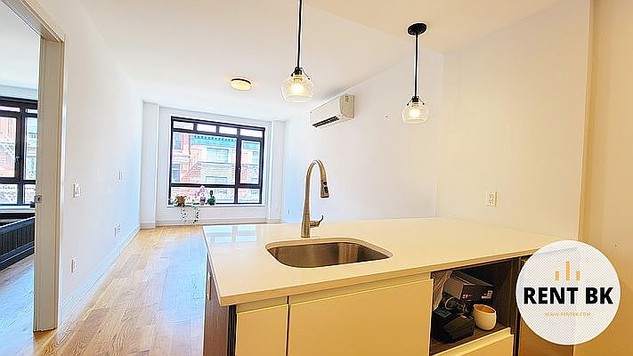 1st image of 740 De Kalb Ave #503