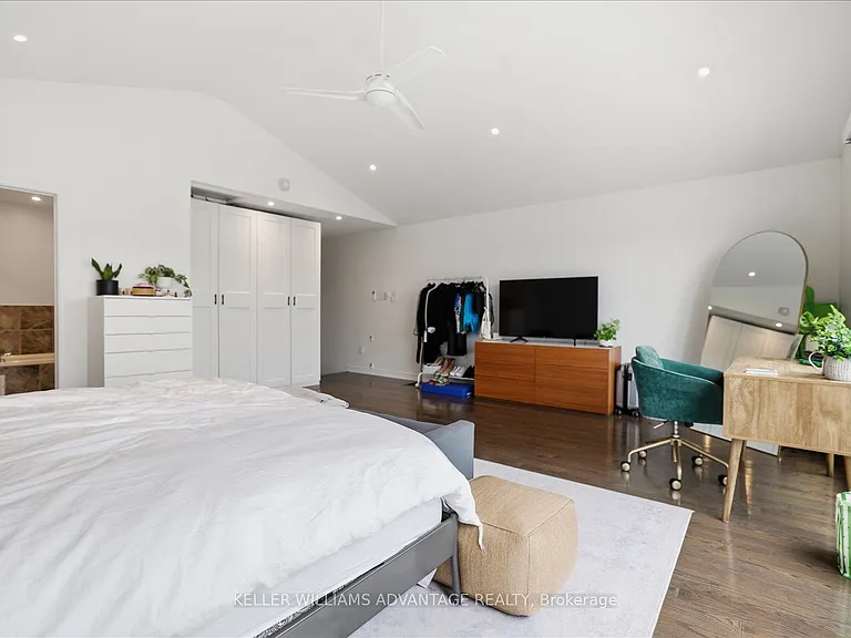 40 Sarah Ashbridge Ave #MAIN — Photo 32