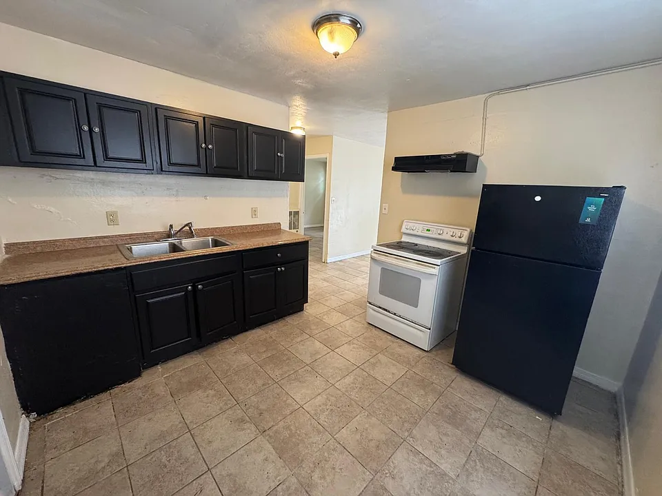 1209 Polk St