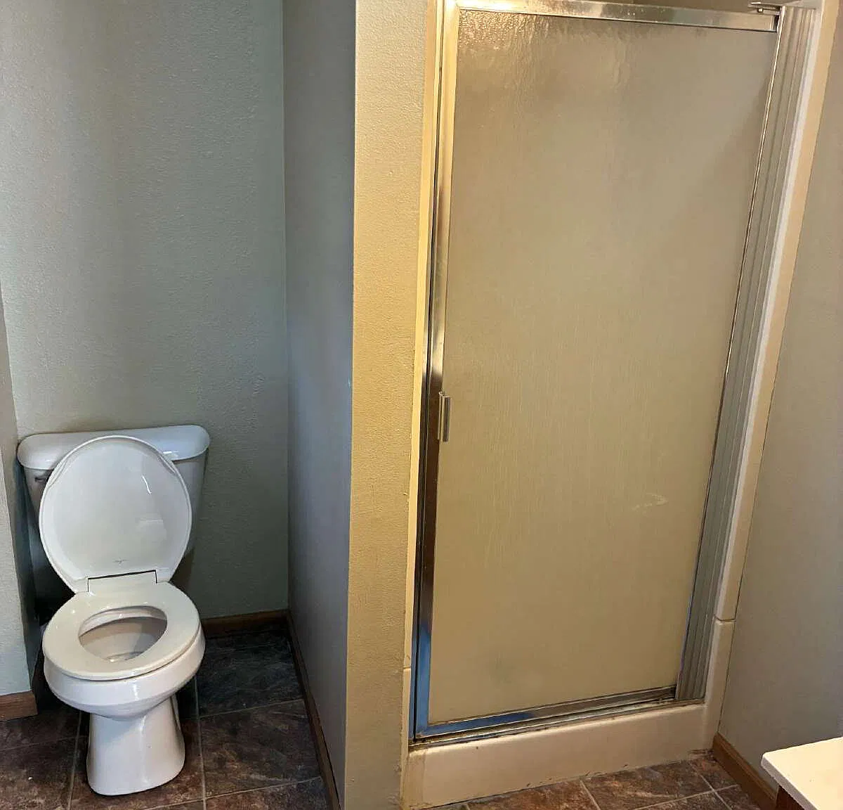 2 bed, 1.0 bath, 650 sqft, $345 — Photo 4