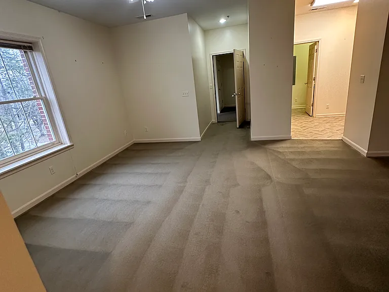 515 Main St #C — Photo 8