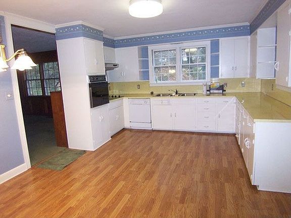4th image of 1410 Poplar St NW