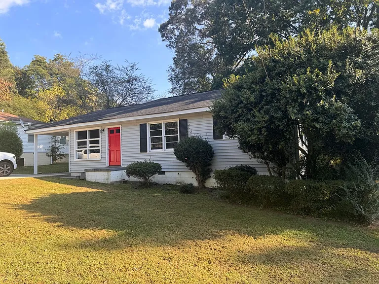 317 Christopher Dr — Photo 1