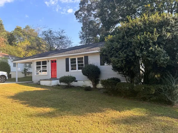 317 Christopher Dr, Gainesville, GA 30501
