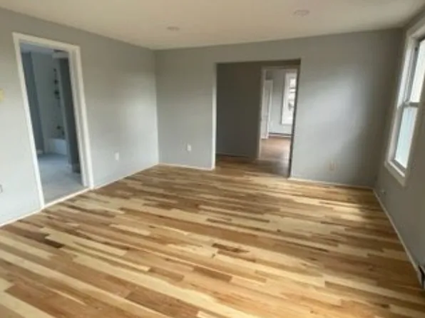 30 Hopatchung Rd #2, Hopatcong, NJ 07843