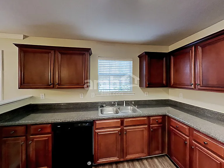119 Hidden Creek Dr — Photo 6