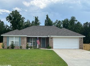 19880 Southfield Dr, Robertsdale, AL 36567