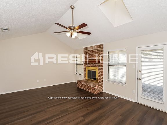 3rd image of 3812 Ashley Ln