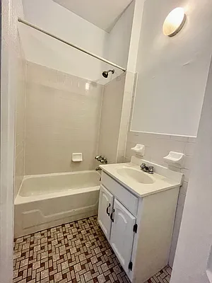 Rented by Highline Residential | media 16