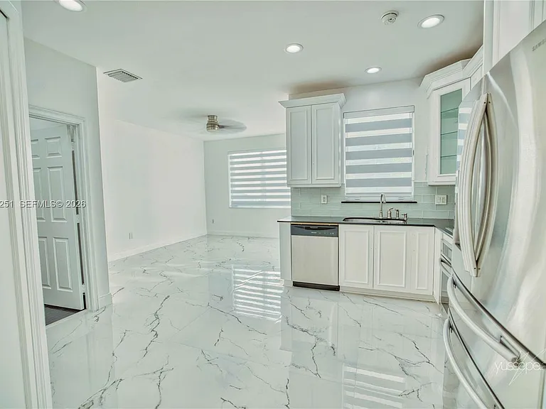 15151 NW 6th Ct — Photo 39