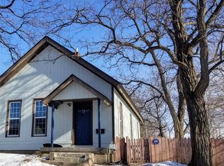 906 Russell St, Saint Paul, MN 55106