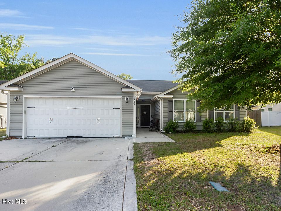 1st image of 306 Tuscan Court