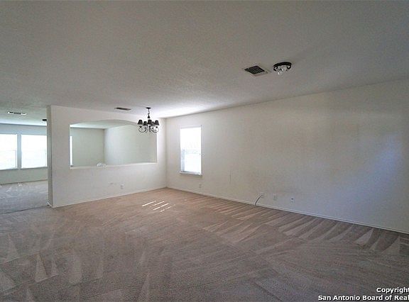 4th image of 7918 Mainland Dr