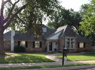 621 Wedgewood Dr, Stillwater, OK 74075